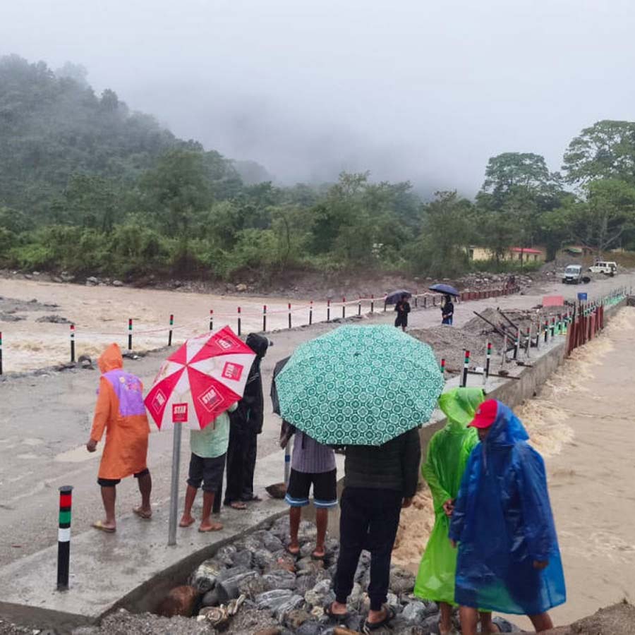 New relief camps opened in North Bengal due to heavy rainfall after Cyclone Montha