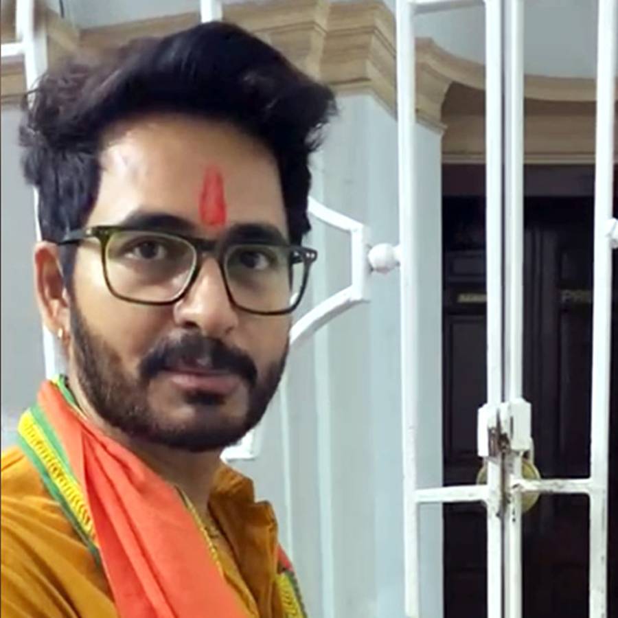 হিরণ চট্টোপাধ্যায় অভিনয়ে ফিরবেন?