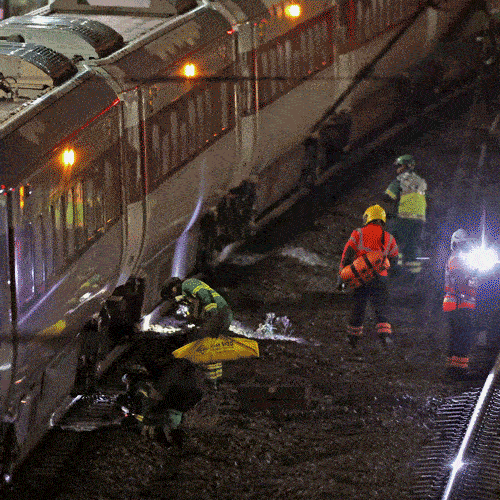 Witnesses recounts how the passengers attacked in London bound train dgtl