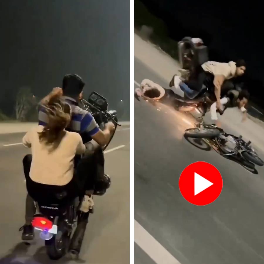 Video of youngsters falling from bike while performing stunt on mid road goes viral dgtl