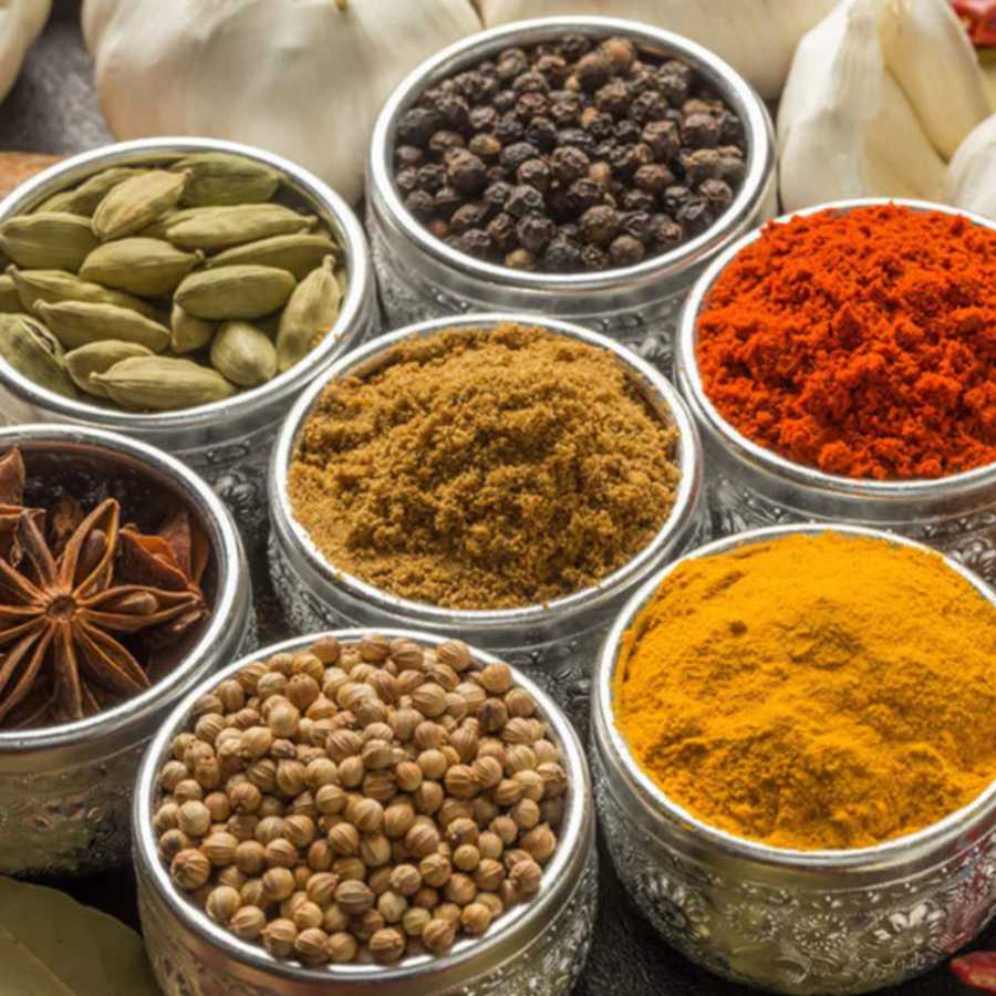 ভারতীয় মশলায় ভরসা রাখুন।
