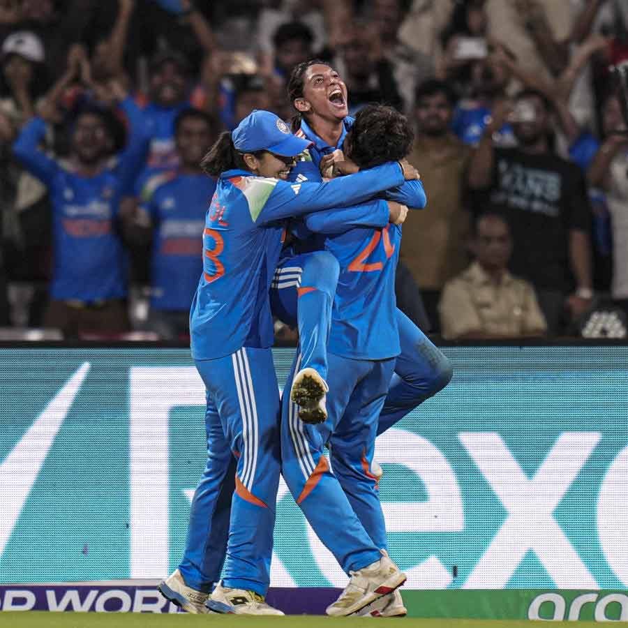 Meet Amol Muzumdar, the Head Coach Behind India Women’s Historic World Cup Win