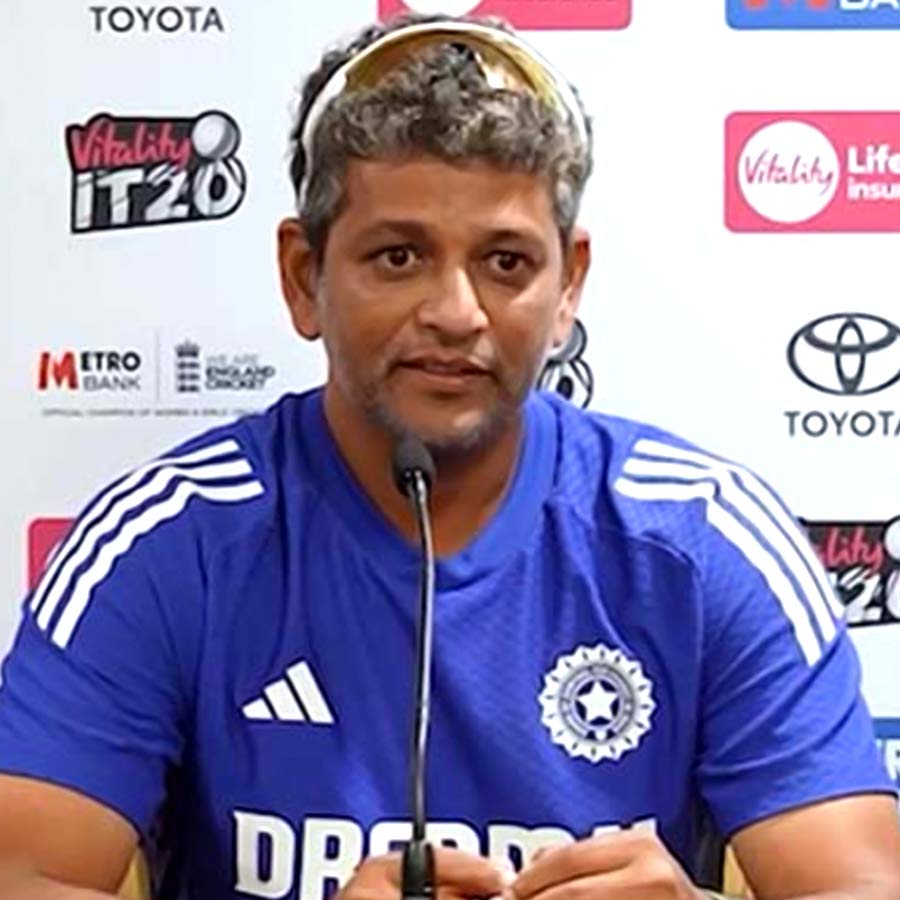 Meet Amol Muzumdar, the Head Coach Behind India Women’s Historic World Cup Win