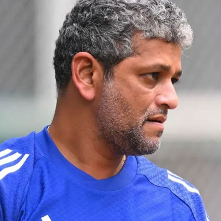 Meet Amol Muzumdar, the Head Coach Behind India Women’s Historic World Cup Win