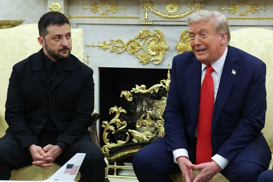 In US President Donald Trump lost tariff war with China due to rare earth minerals 