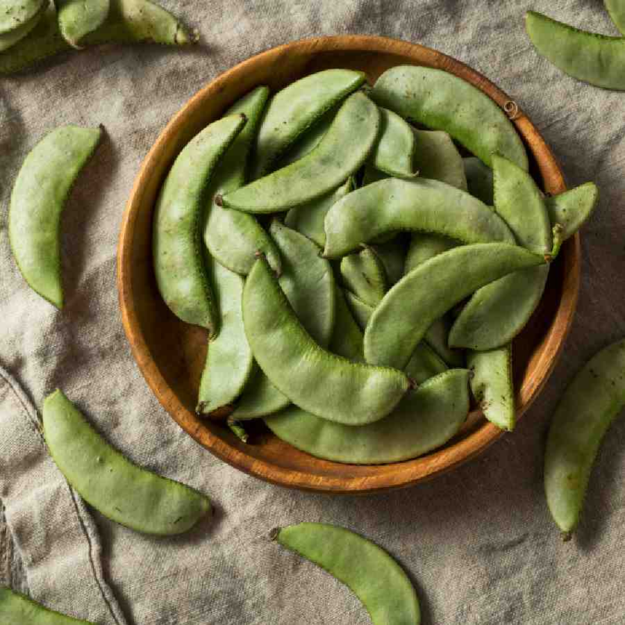 ক্যালশিয়াম, আয়রন, ম্যাগনেশিয়াম, ফসফরাস, পটাশিয়াম এবং জিঙ্কের মতো বহু খনিজে ভরপুর শিম।