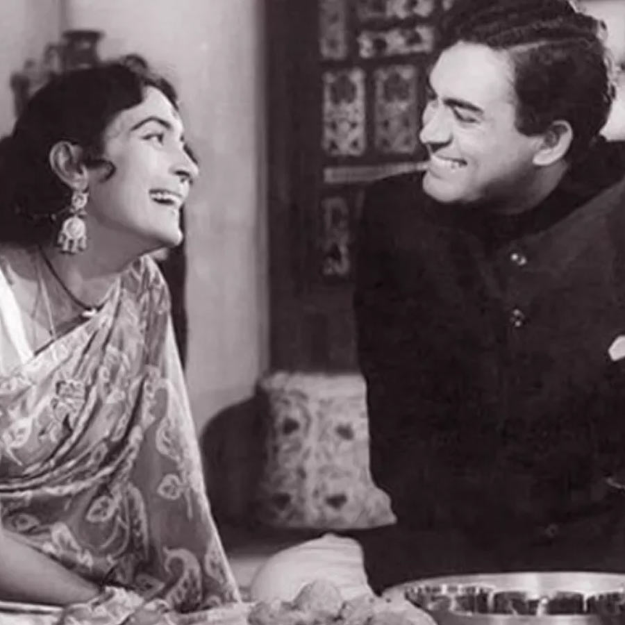 Nutan and Sanjeev Kumar