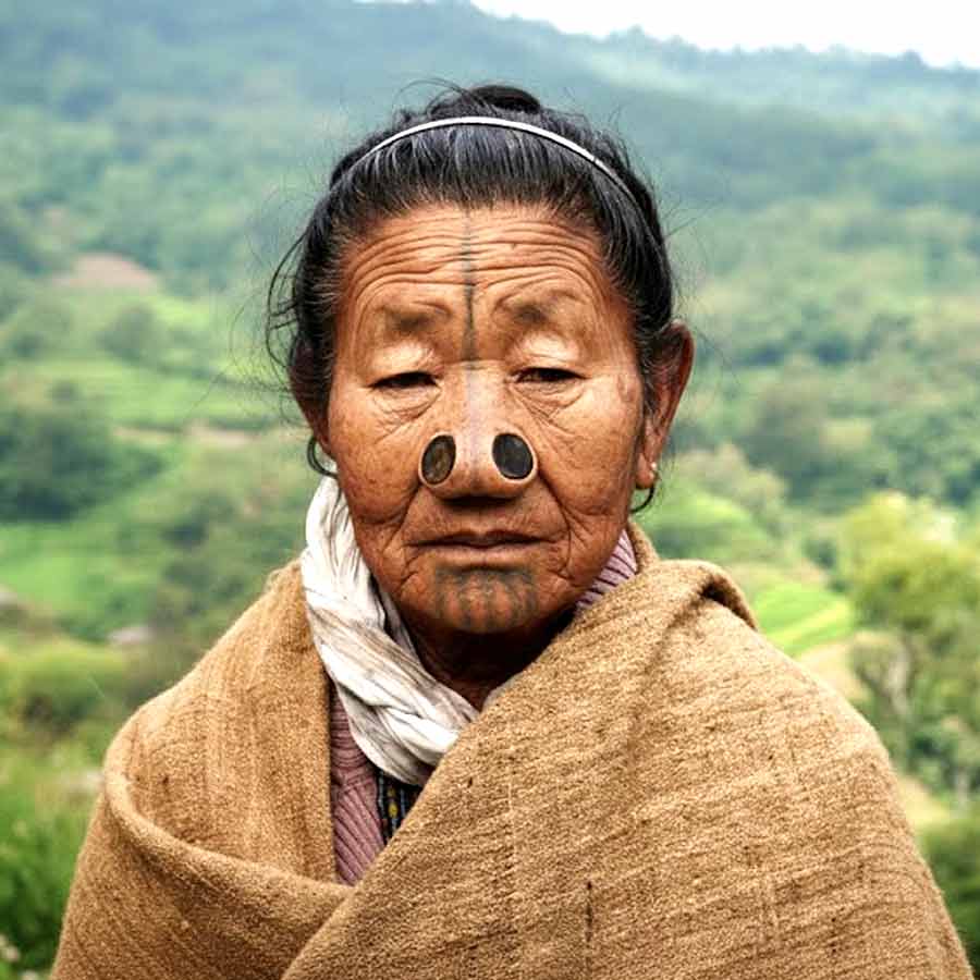 Apatani Women of Arunachal Pradesh Tattooed Their Faces and Wore Wooden Nose Plugs to Avoid Kidnapping dgtl