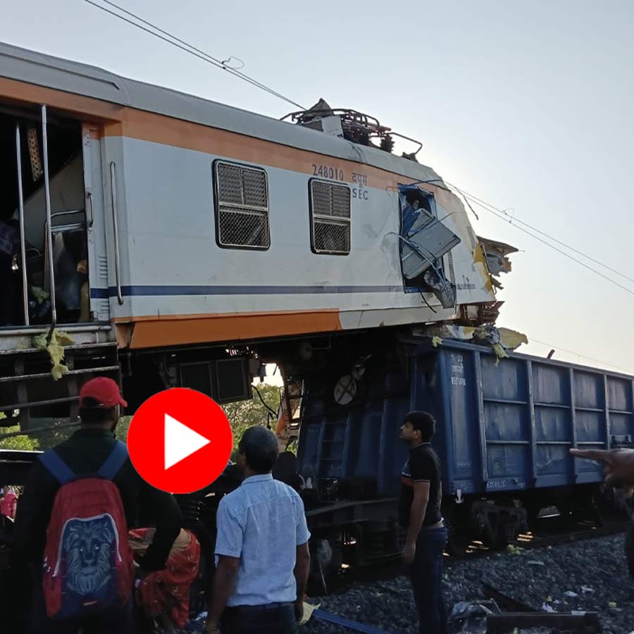 Video of Passenger train collides with goods train in Chhattisgarh’s Bilaspur
