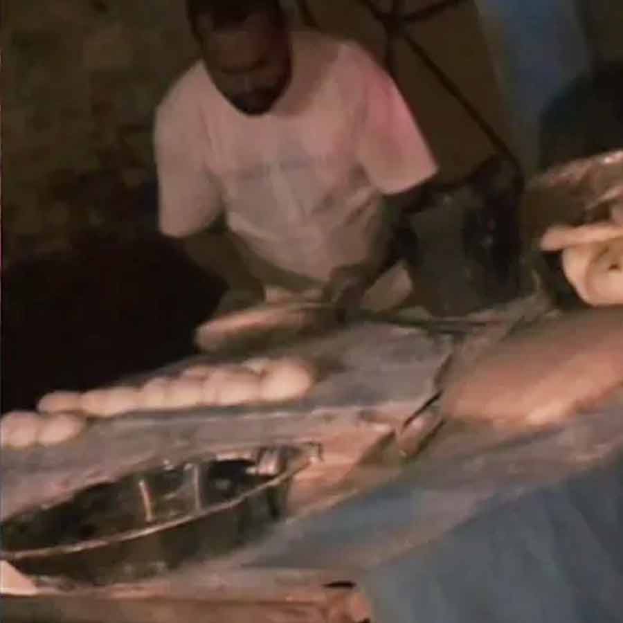 Man seen spitting on rotis at a wedding in Bulandshahr UP, arrested after video goes viral dgtl