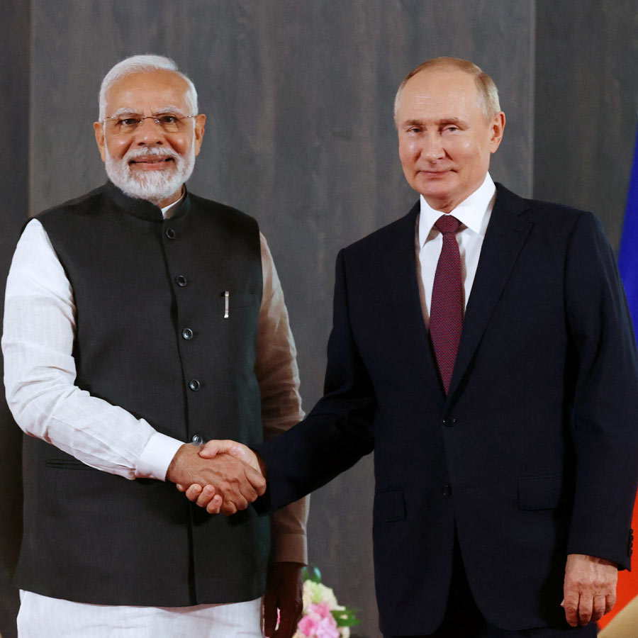 Is HAL’s decision of license production of Russian SJ-100 commercial plan correct as its faced 95 accidents in 14 years