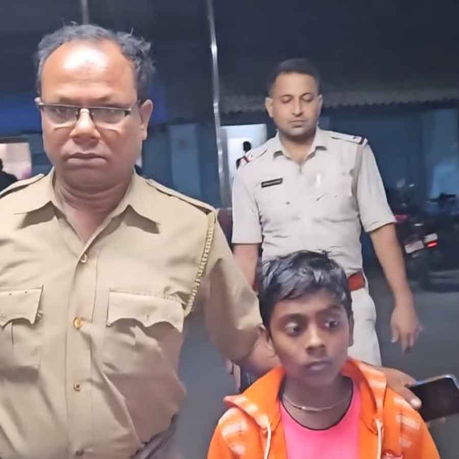 Father abondones son