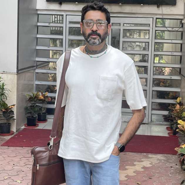 Bengali director Shiladitya Maulik got upset as he lost his father dgtl