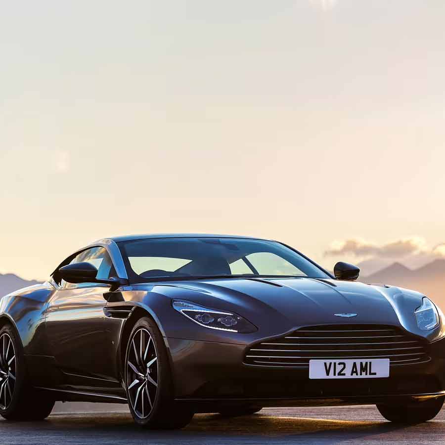 অ্যাসটন মার্টিন ডিবি১১।