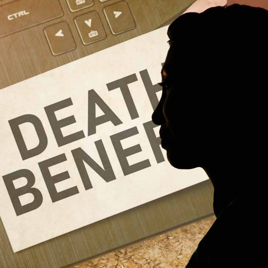 UP woman claims 25 lakh insurance after husband\\\\\\\\\\\\\\\'s death but he is alive