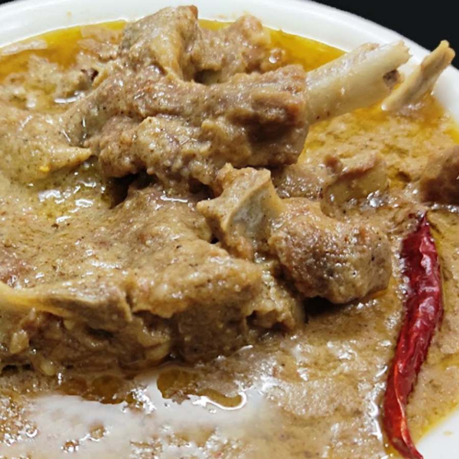 A recipe of mutton rezala in kolkata restaurant style which can be cooked easily in pressure cooker dgtl