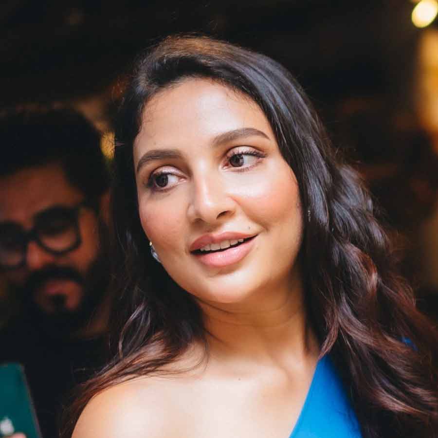 রাজনীতিটা একটা আলাদা জগৎ, যেটা নিয়ে আমার সে ভাবে চর্চা নেই।