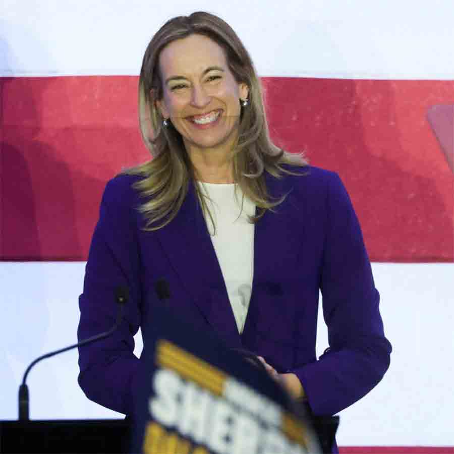 মিকি শেরিল।