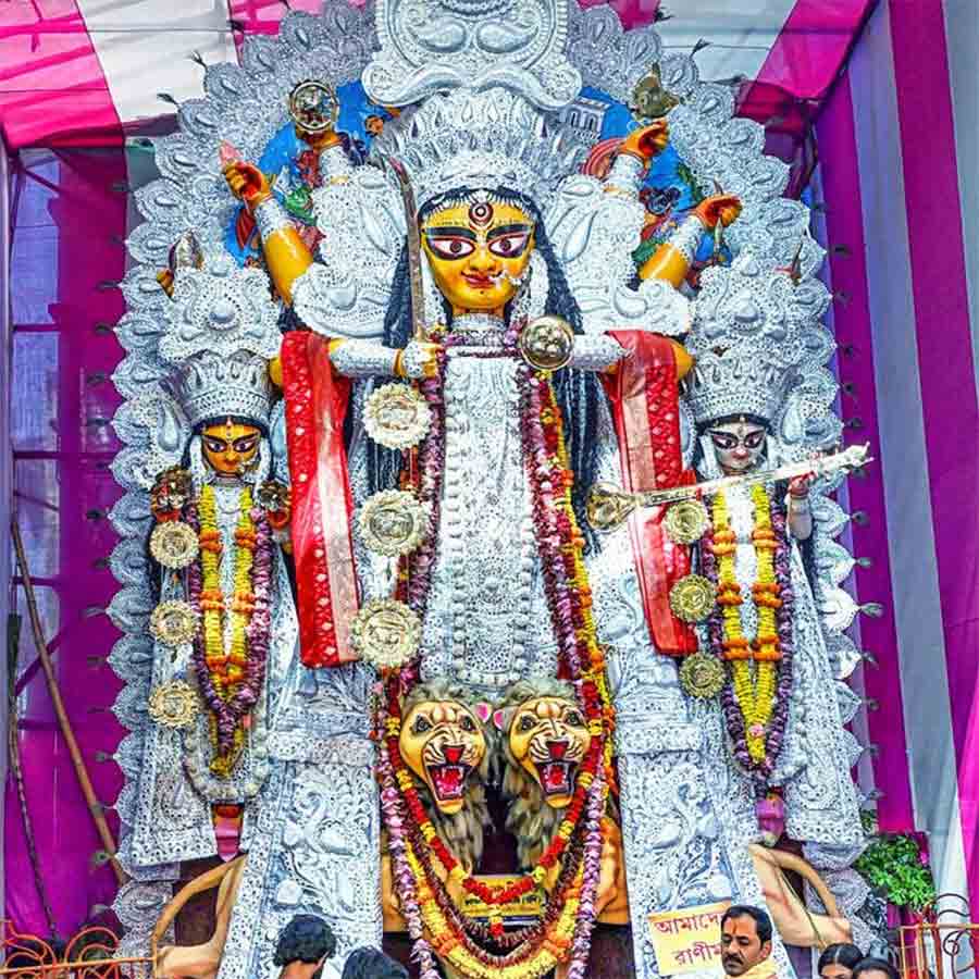 Raas Festival of Nabadwip is famous for different Pujas