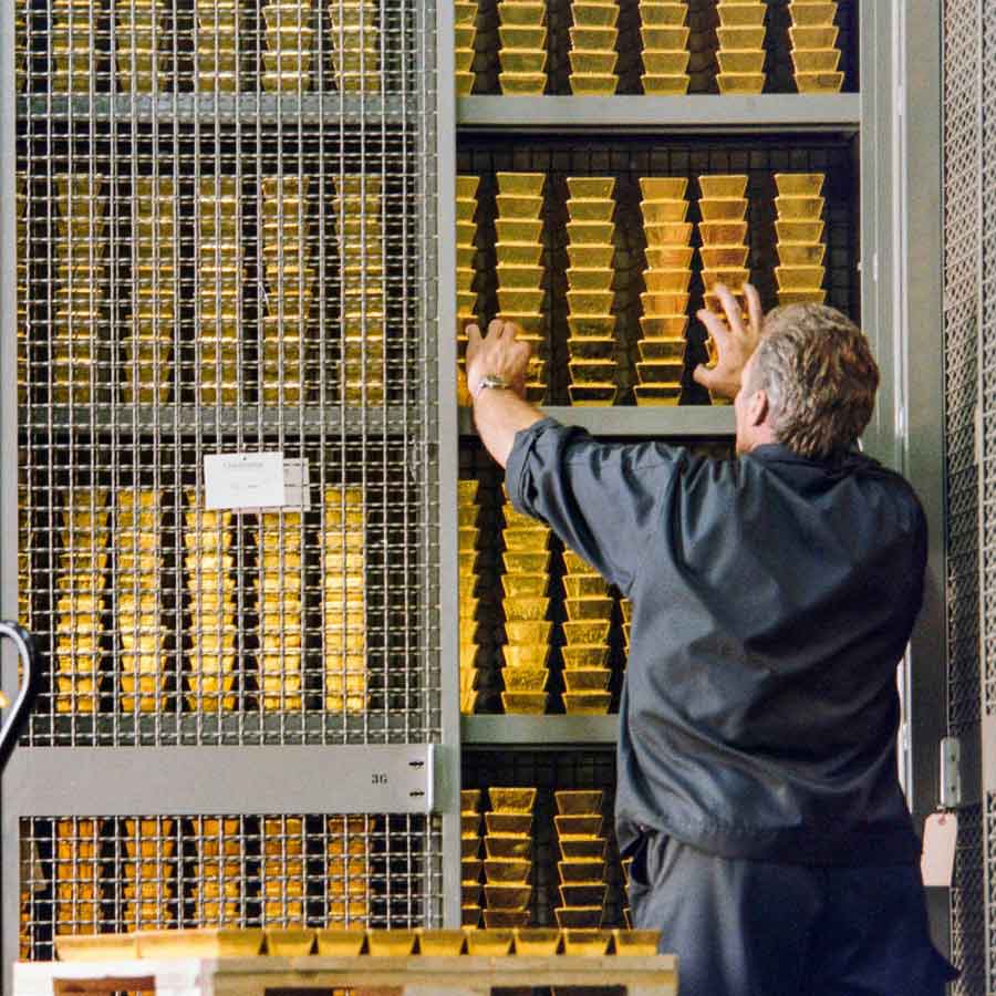 Why billionaires preferred to deposit their money in Swiss Bank 