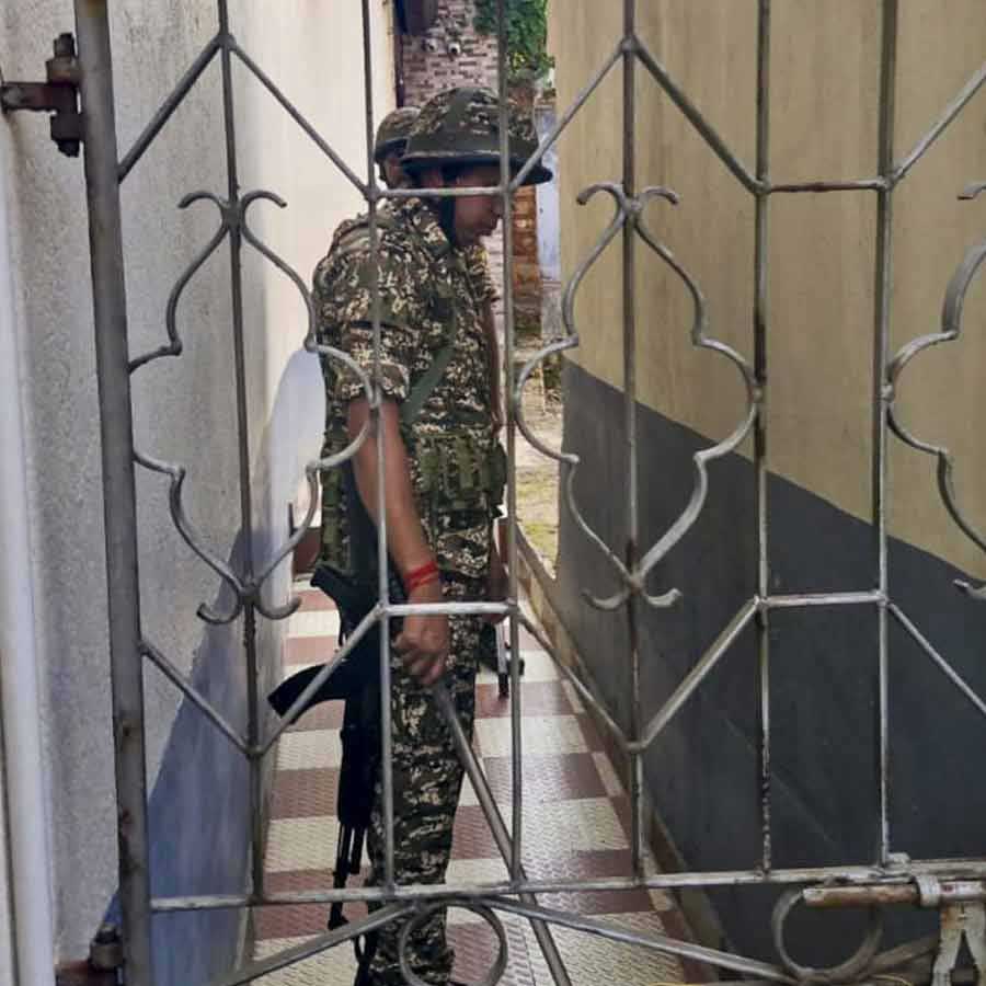 ED Raids several places of Uttar Pradesh, Delhi and Haryana in connection with Fake University Degree case dgtl