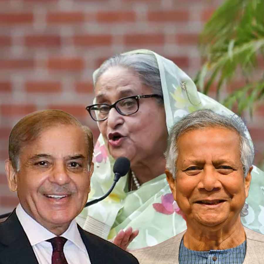 Bangladeshi artists perform in Pakistan again as both the countries are trying to improve diplomatic ties dgtl