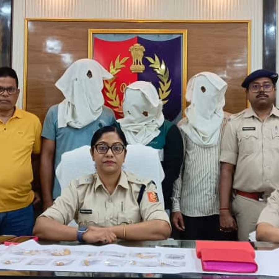 GRP recovered ornaments worth 15 lakhs which was stolen from Kamakhya puri express dgtl