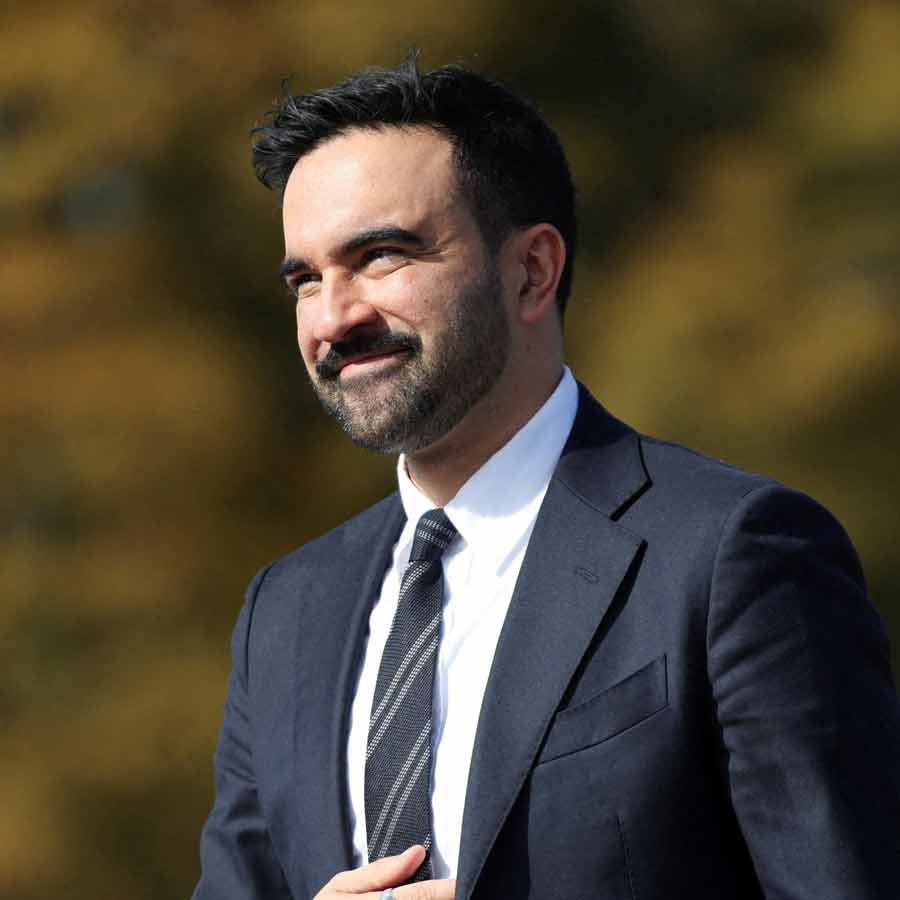 New Mayor of New York City  Zohran Mamdani always wears 3 silver rings on his hands which carry stories of his life dgtl