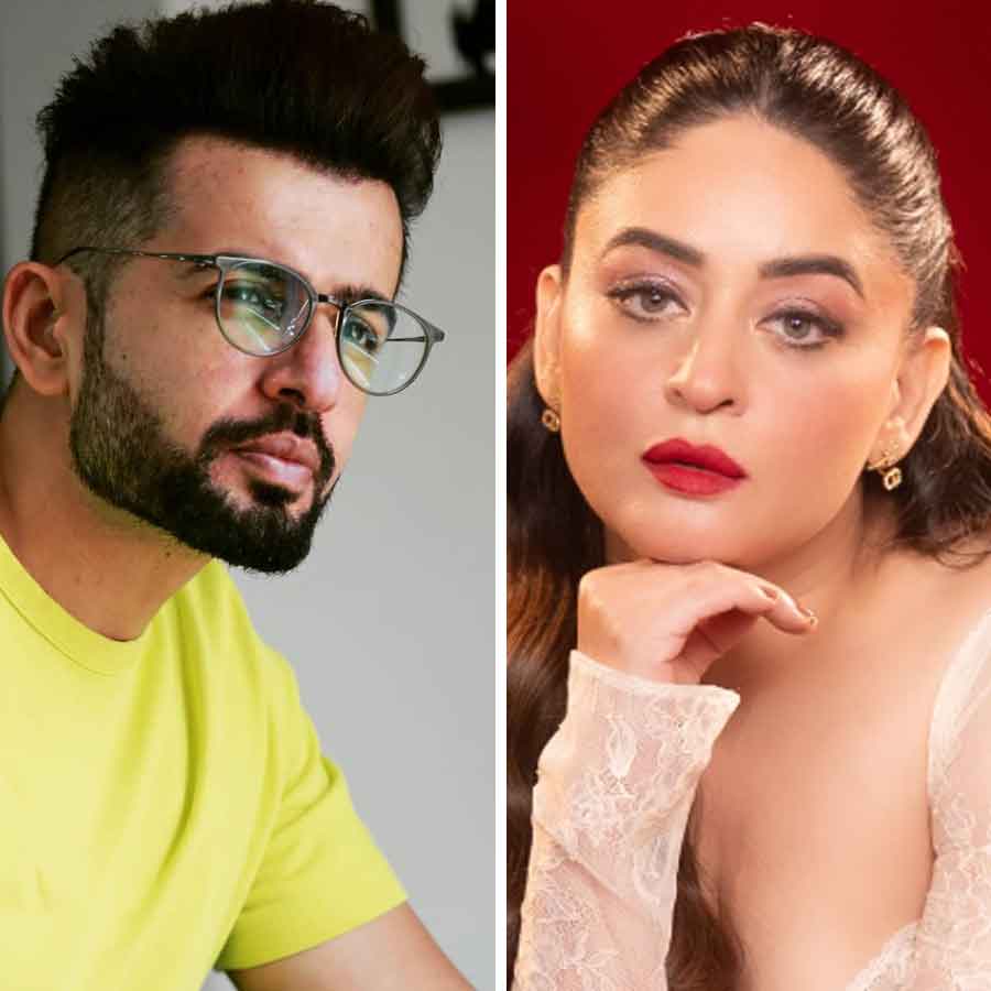 (বাঁ দিকে)জয় ভানুশালী (ডান দিকে) মাহি ভিজ।