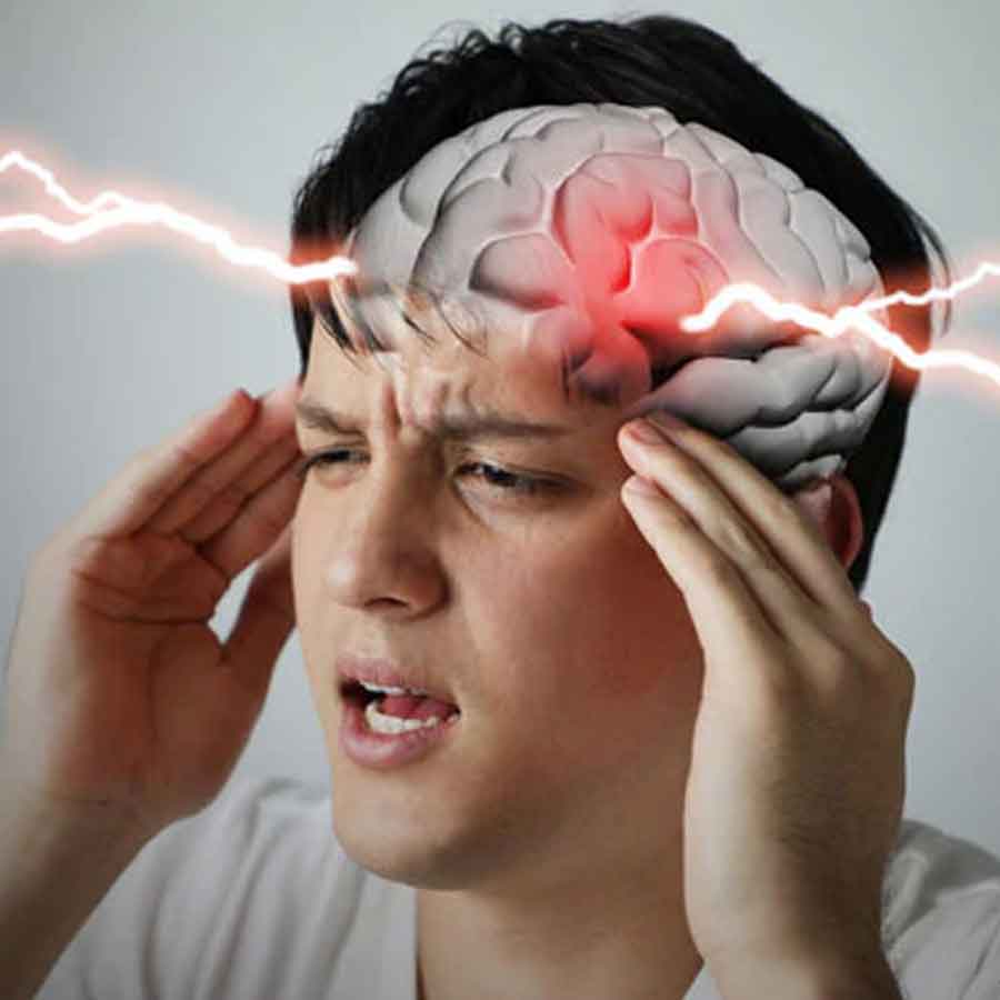 নিঃশব্দে হানা দেয় স্ট্রোক।