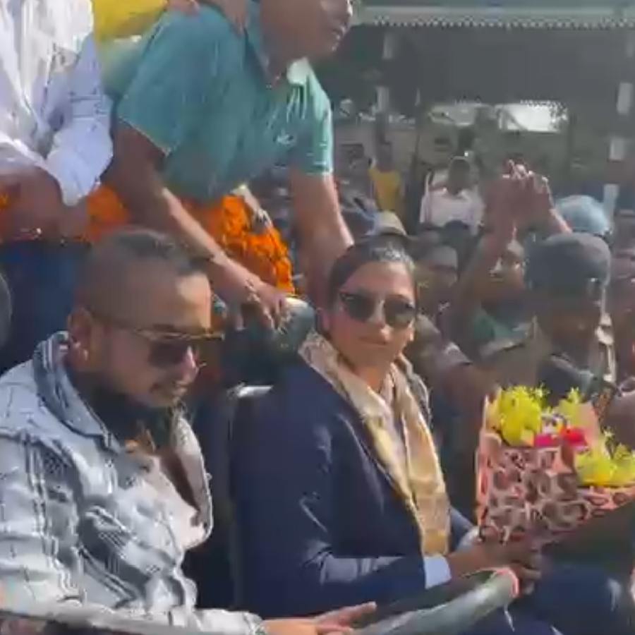 শুক্রবার শিলিগুড়ি ফিরলেন রিচা ঘোষ।