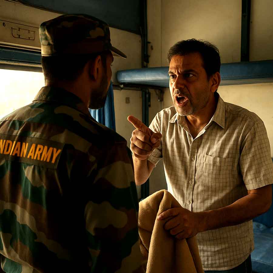 Army jawan attacked in moving train, police recovered body dgtl