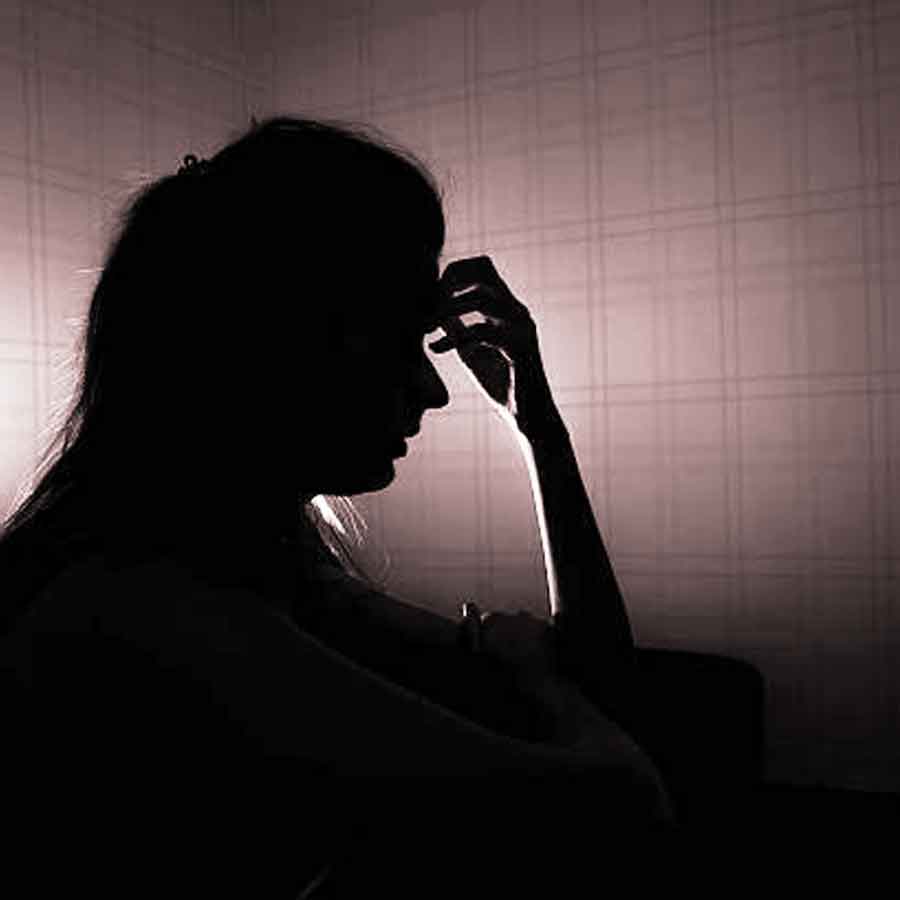 Multiple deaths in West Bengal due to alleged SIR scare, controversy continues dgtld