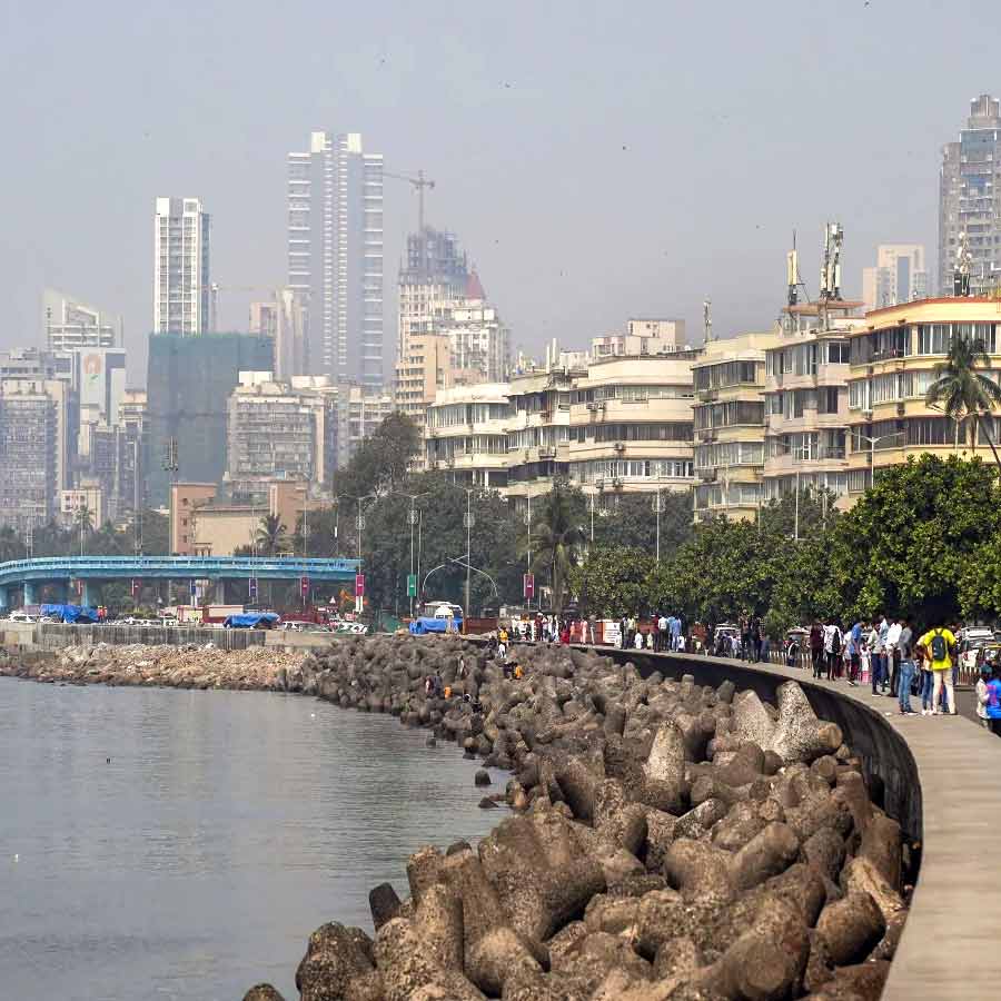 Malayalam Film made with 20 crores does business of 240 crore but actor landed in jail after success