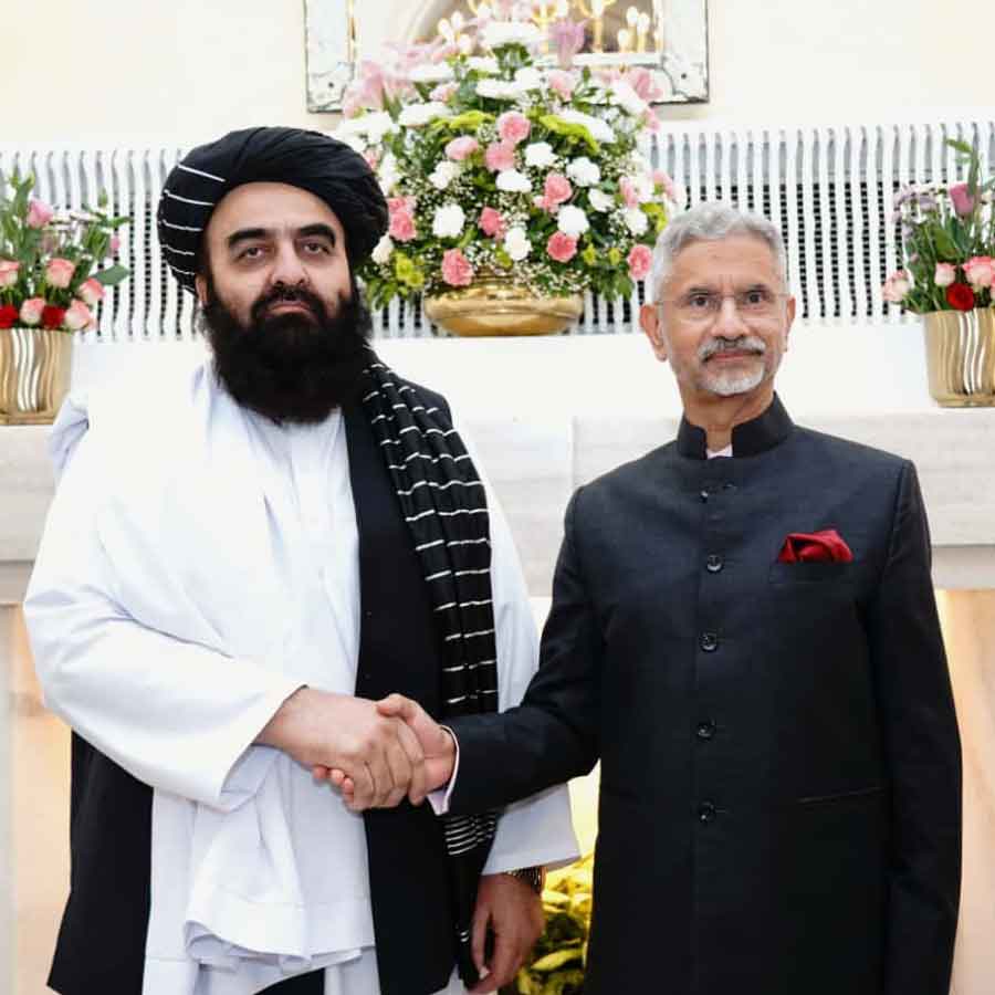 Pakistan’s Deputy PM Ishaq Dar blames ex-ISI chief for Afghanistan crisis, says cup of tea cost us most 