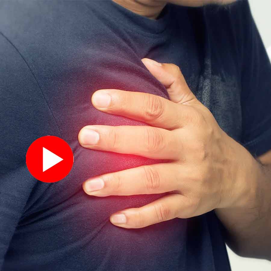 Video shows medical store worker suffers heart attack and collapse during riding bike in Indore