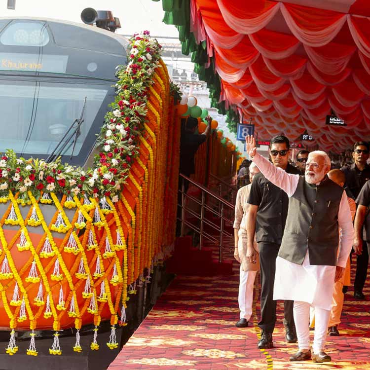 PM Narendra Modi flags off four new Vande Bharat trains and calls it festival of development dgtl
