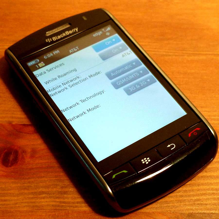 BlackBerry comes back with new operating system; know constant success and failure of Canadian tech giant