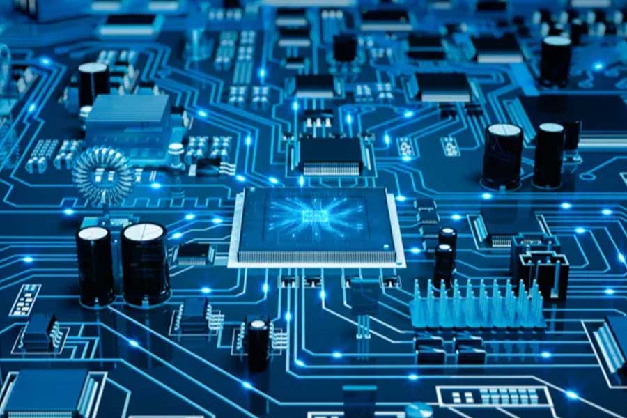 BlackBerry comes back with new operating system; know constant success and failure of Canadian tech giant