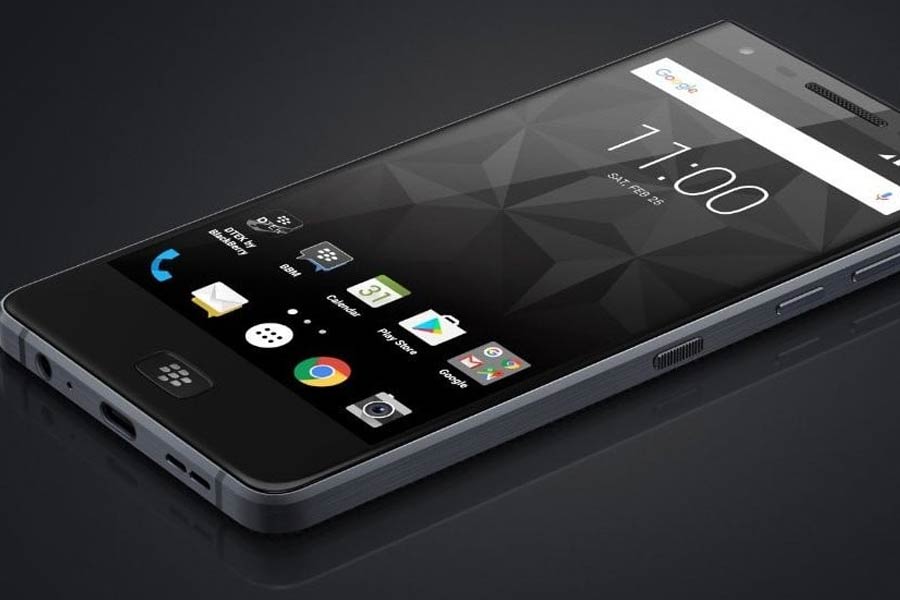 BlackBerry comes back with new operating system; know constant success and failure of Canadian tech giant