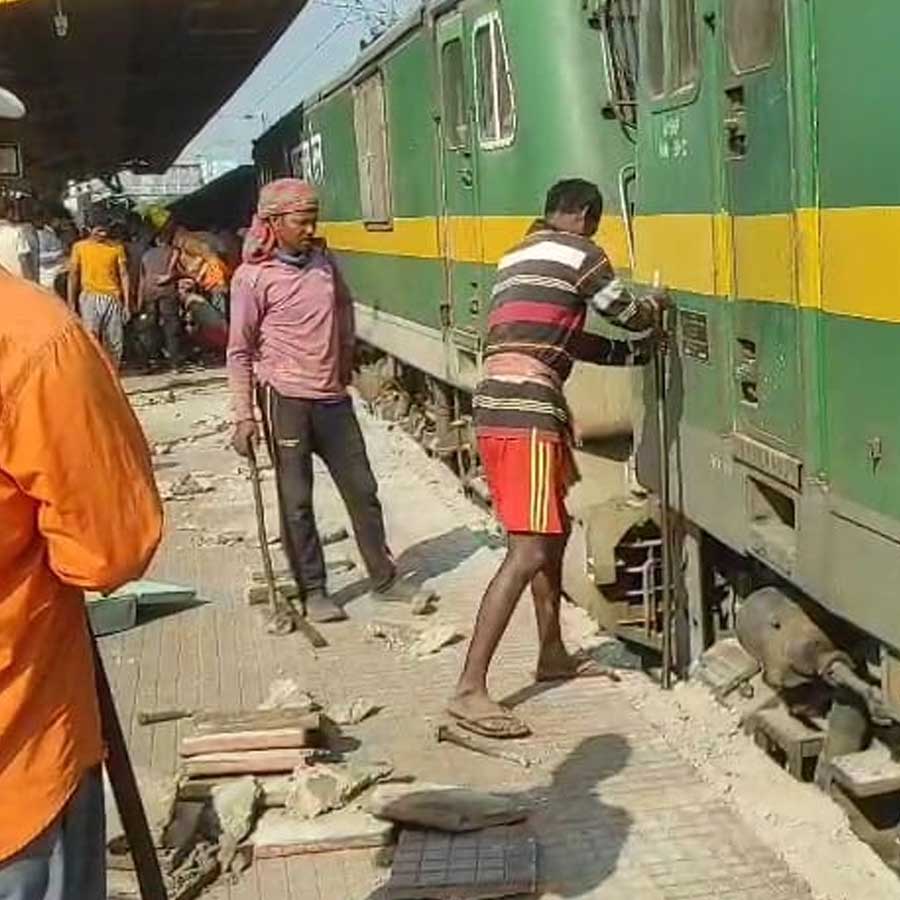 Goods train saved in balichak station, accident averted dgtld