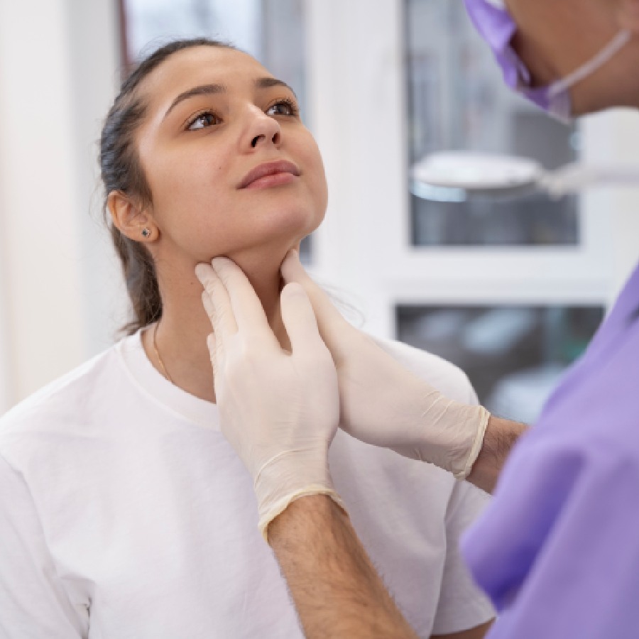 5 morning drinks for people with thyroid issues says nutritionist dgtl