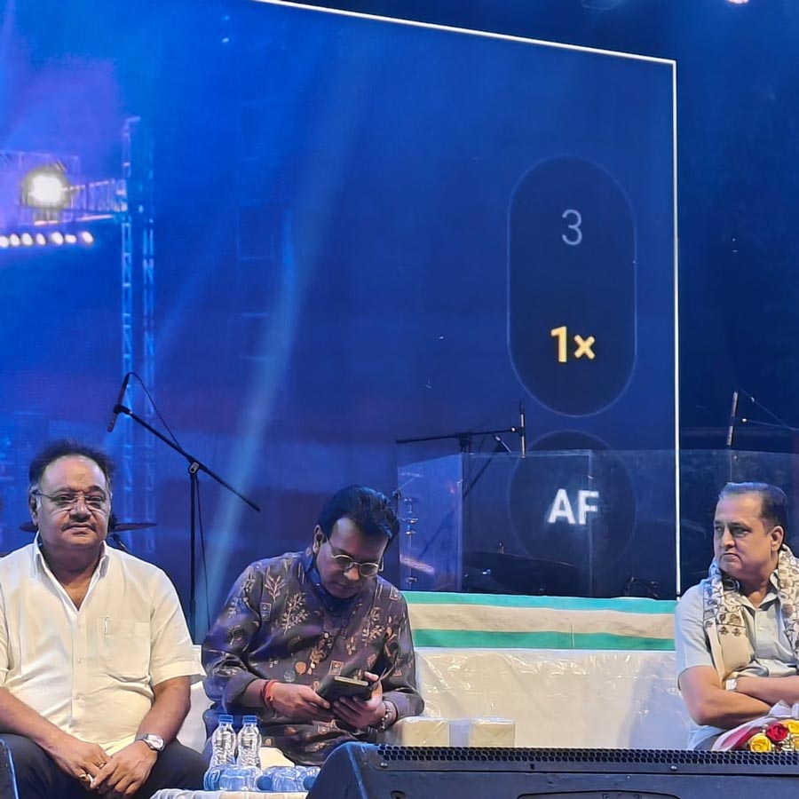 Presence of Ritesh Tiwari and BJP state president Samik Bhattacharya at an event has sparked speculations