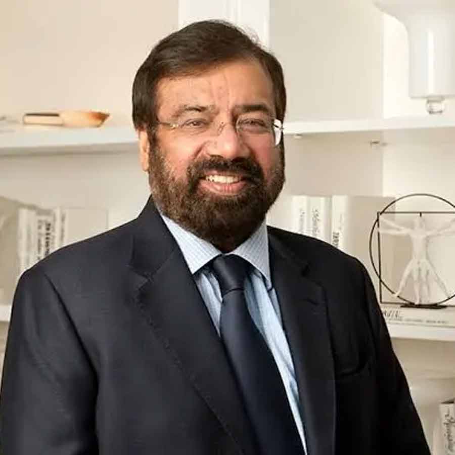 What if US president Donald Trump bans India from using Google, Instagram, Facebook, Harsh Goenka and Sridhar Vembu reacts