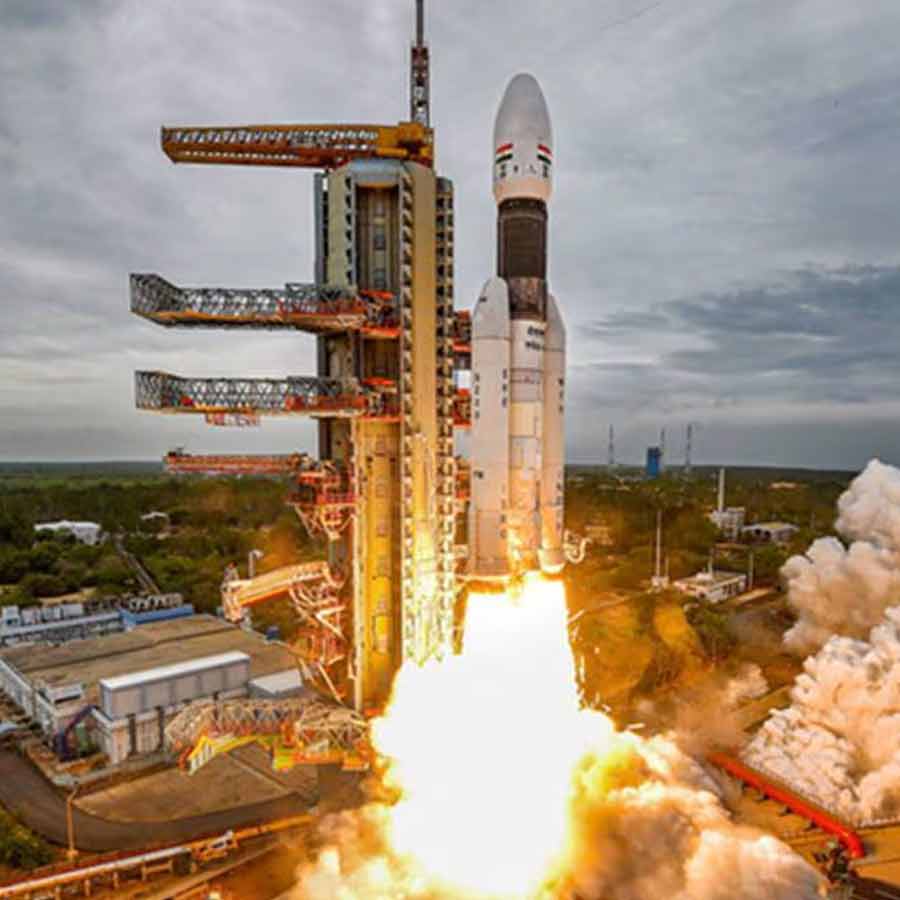 Narendra Modi government earns Rs 800 crore from scrap selling in October, 2025 which is more than cost of Chandrayaan-3 