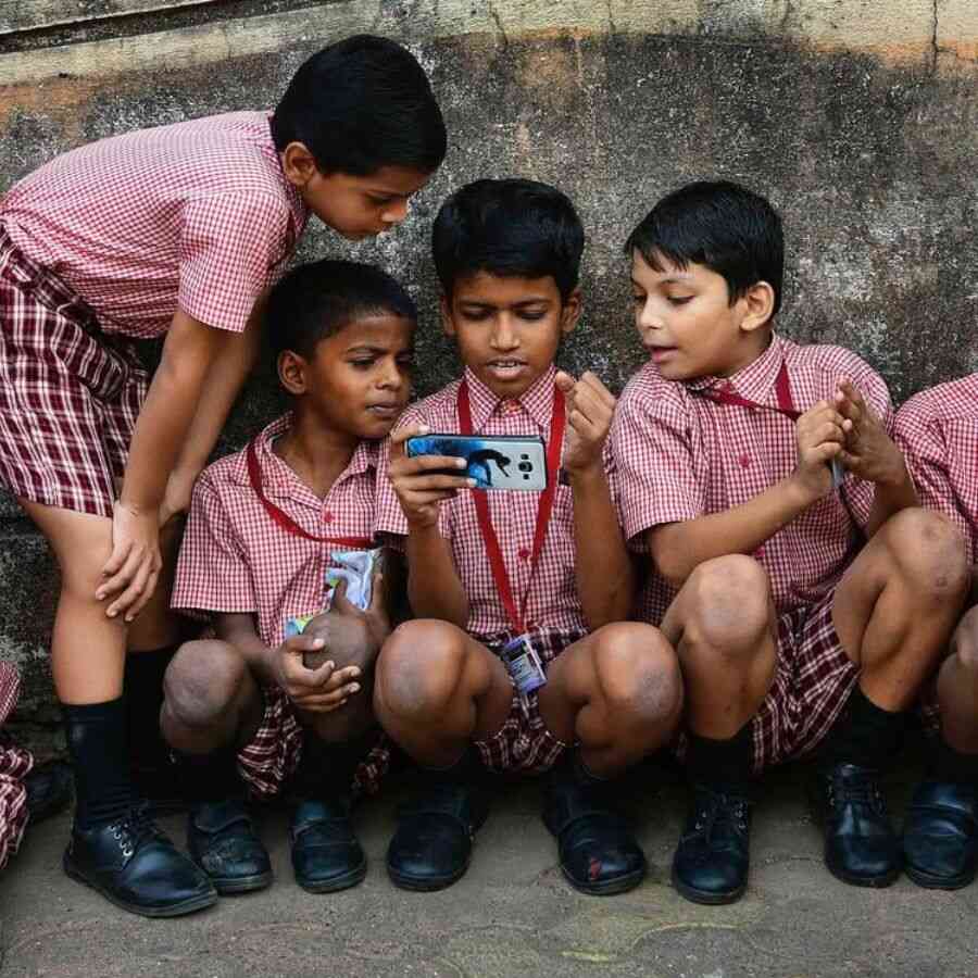 Experts shared about the relevance of digital detox for students Dgtl