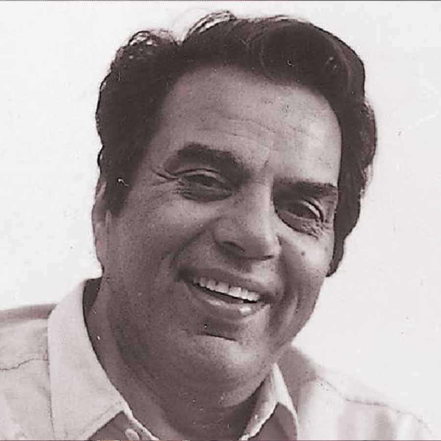 ধর্মেন্দ্র।