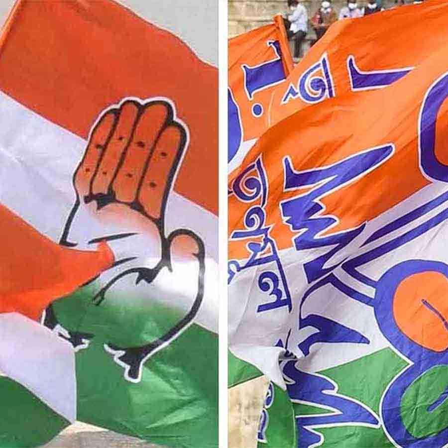 Congress and TMC approached Supreme Court filed case West Bengal SIR