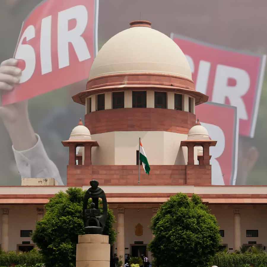 Supreme Court seeks ECI response to petitions against SIR in Tamil Nadu, West Bengal