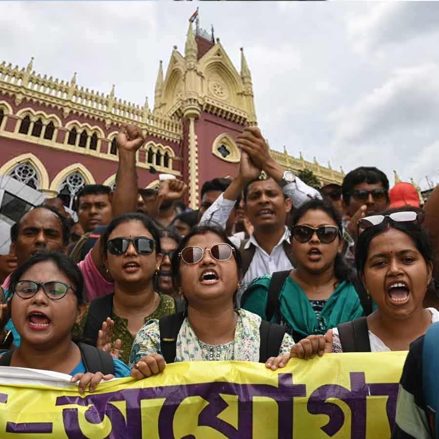 West Bengal Government claims in Calcutta High Court that there was no scam in 32 thousand teacher recruitment in Primary schools dgtl